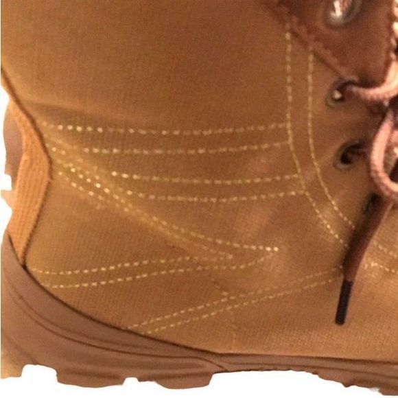 NEW Forever Wolf Lace Up 2 Tone Tan Faux Leather Lug Sole Combat Boots — SZ 8.5 - Picture 3 of 9